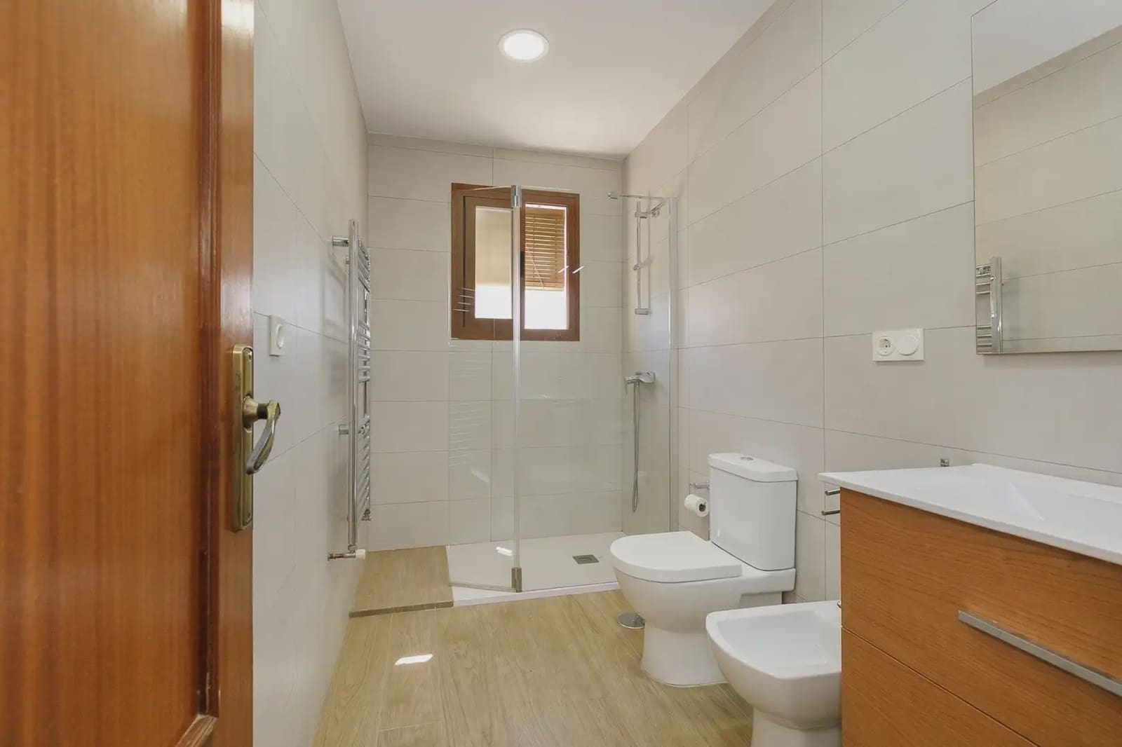 Villa for sale in Ogijares with pool garage - € 325,000 (Ref: 9837052)