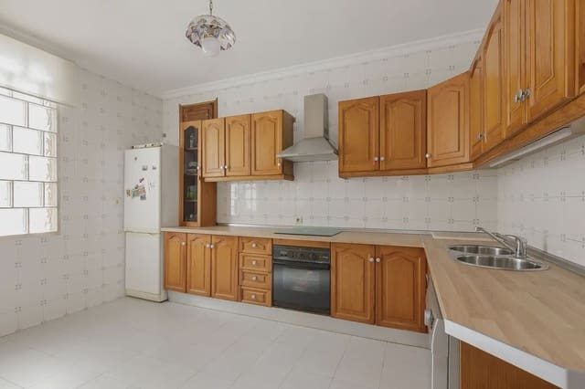 Villa til salg i Ogíjares med swimmingpool garage - € 325.000 (Ref: 9837052)