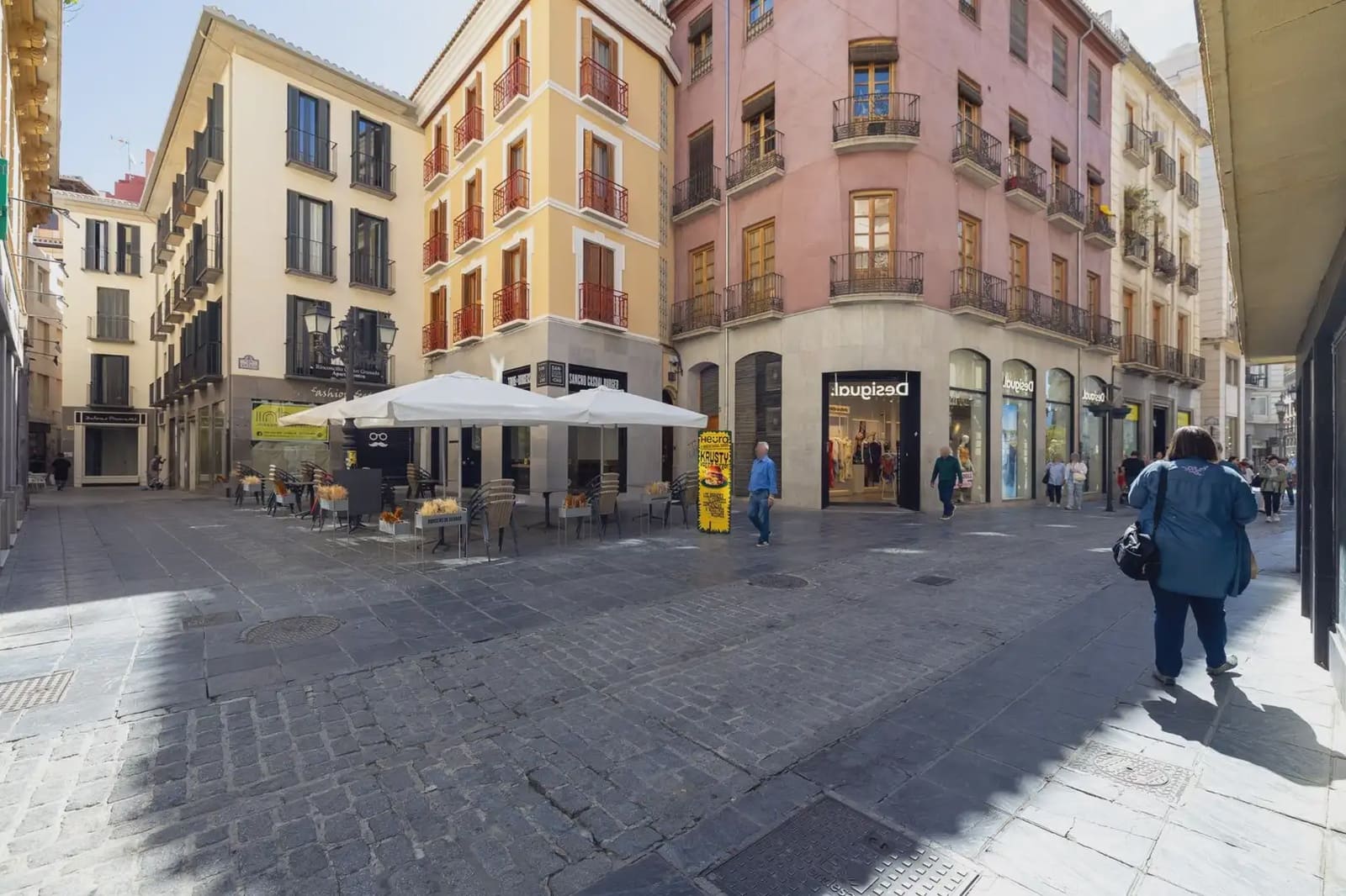 Local Comercial en Granada ciudad en venta - 178.000 € (Ref: 9837056)