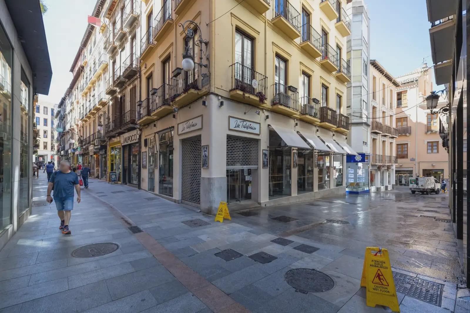 Local Comercial en Granada ciudad en venta - 178.000 € (Ref: 9837056)