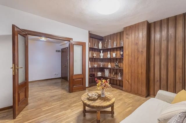 5 slaapkamer Flat te koop in Albaicin, Granada stad - € 380.000 (Ref: 9837057)