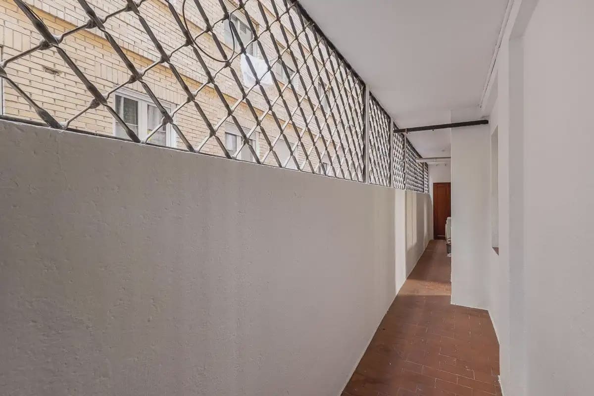5 slaapkamer Flat te koop in Granada stad - € 380.000 (Ref: 9837057)
