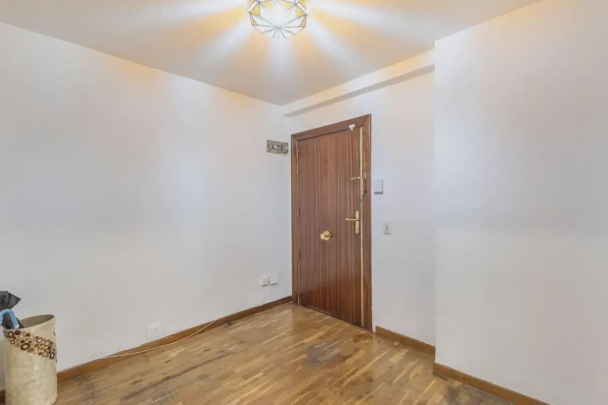 5 slaapkamer Flat te koop in Granada stad - € 380.000 (Ref: 9837057)