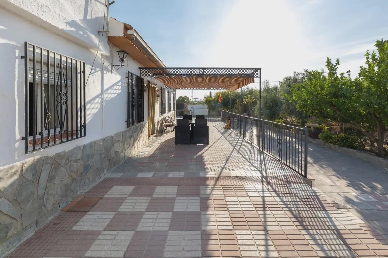 Finca/Hus på landet till salu i Moraleda de Zafayona med pool - 220 000 € (Ref: 9837058)
