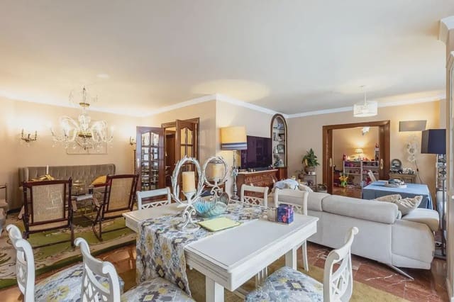 Leilighet til salgs i San Matías - Realejo, Granada by med garasje - € 640 000 (Ref: 9837059)