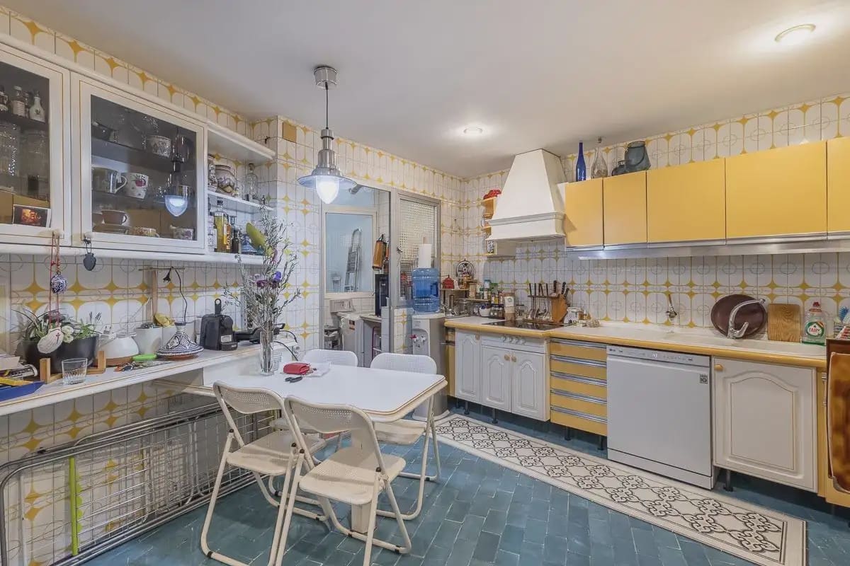 Leilighet til salgs i Granada by med garasje - € 640 000 (Ref: 9837059)