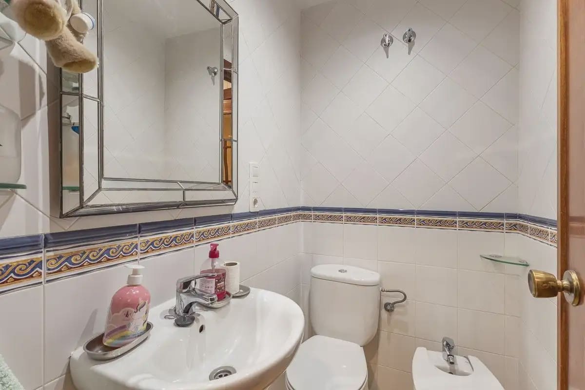 Leilighet til salgs i Granada by med garasje - € 640 000 (Ref: 9837059)