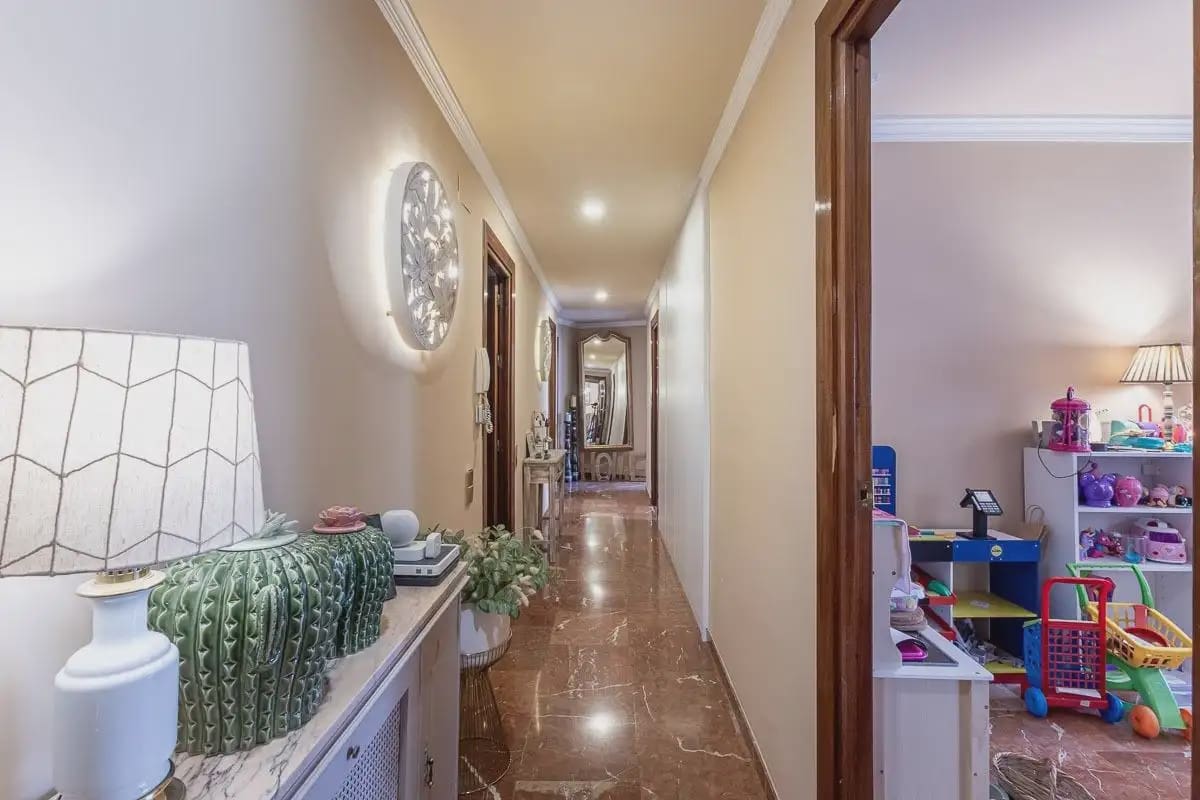 Leilighet til salgs i Granada by med garasje - € 640 000 (Ref: 9837059)