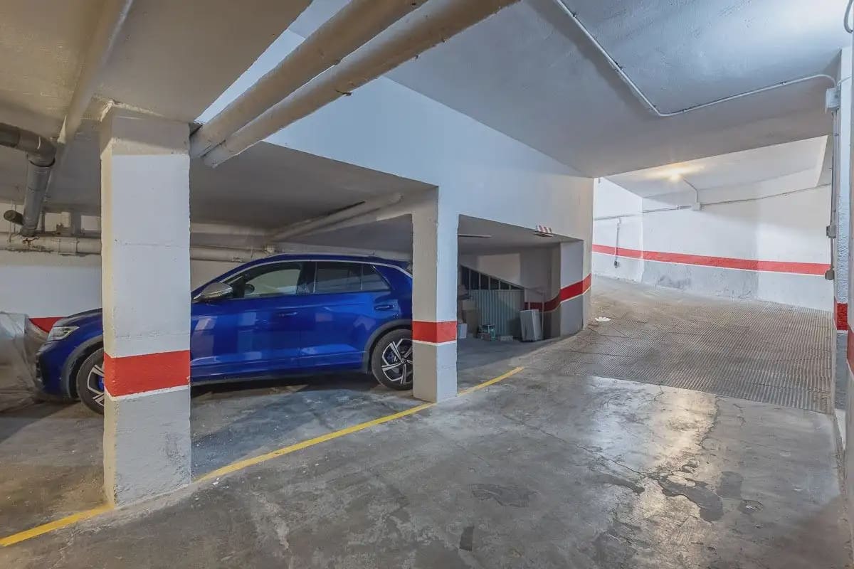 Leilighet til salgs i Granada by med garasje - € 640 000 (Ref: 9837059)