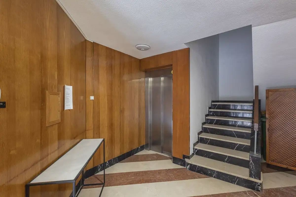 Leilighet til salgs i Granada by med garasje - € 640 000 (Ref: 9837059)