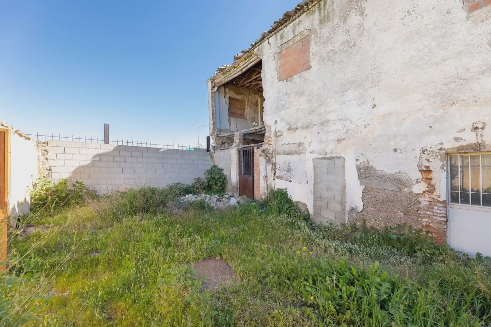 Finca/Herregård til salgs i La Zubia - € 349 900 (Ref: 9837061)