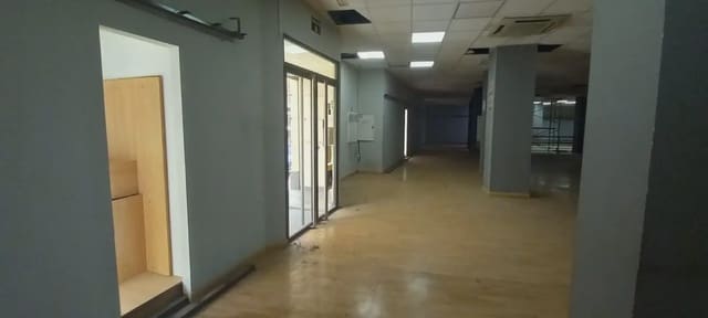 Commercial for rent in San Matías - Realejo, Granada city - € 3,800 (Ref: 9837062)