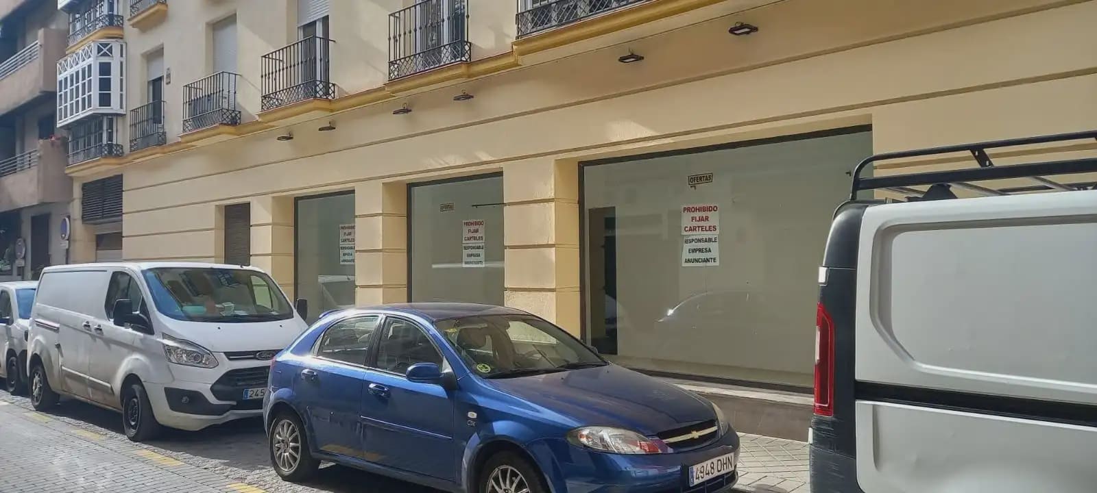 Kommersiell til leie i Granada by - € 3 800 (Ref: 9837062)