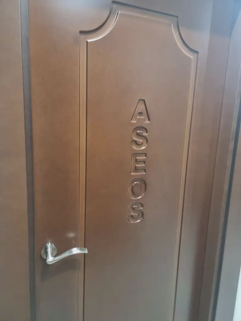 Office for rent in Granada city - € 2,000 (Ref: 9837063)