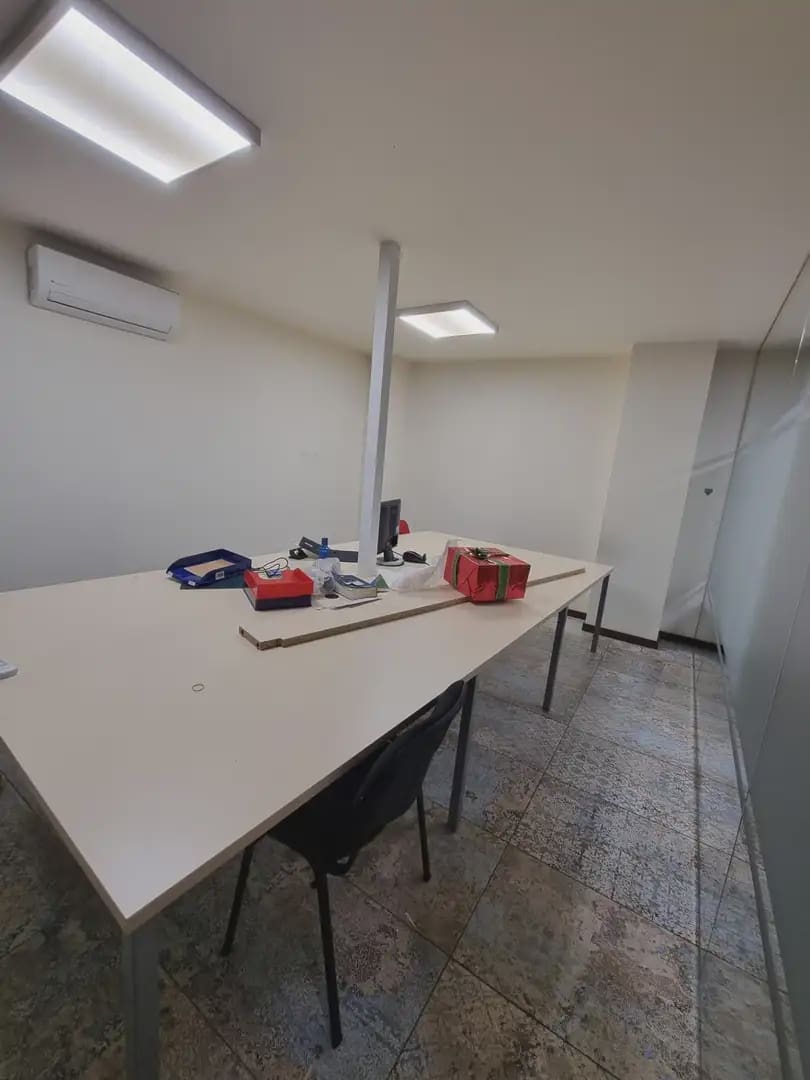 Office for rent in Granada city - € 2,000 (Ref: 9837063)