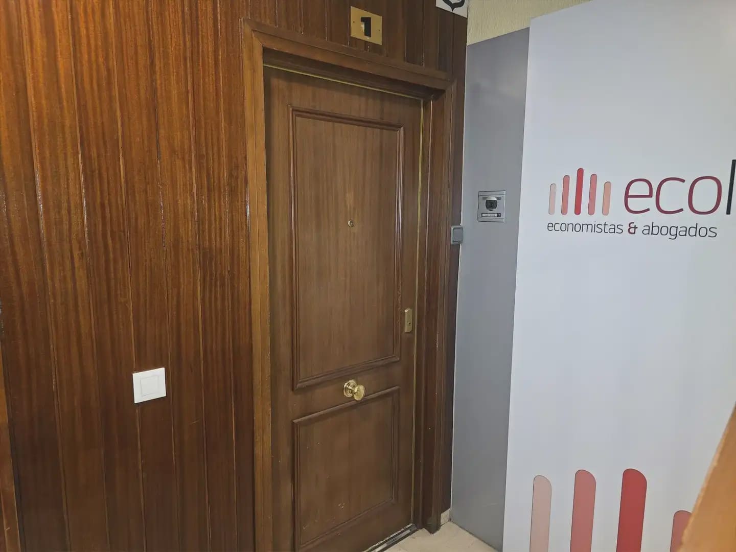 Office for rent in Granada city - € 2,000 (Ref: 9837063)