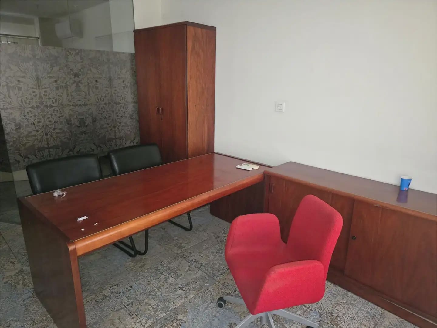 Office for rent in Granada city - € 2,000 (Ref: 9837063)
