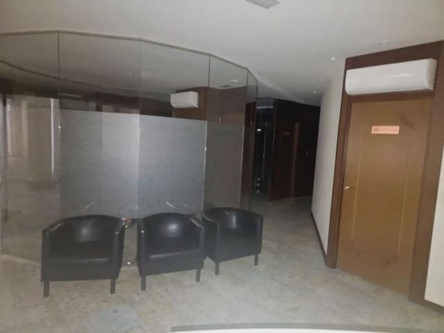 Office for rent in San Matías - Realejo, Granada city - € 2,000 (Ref: 9837063)