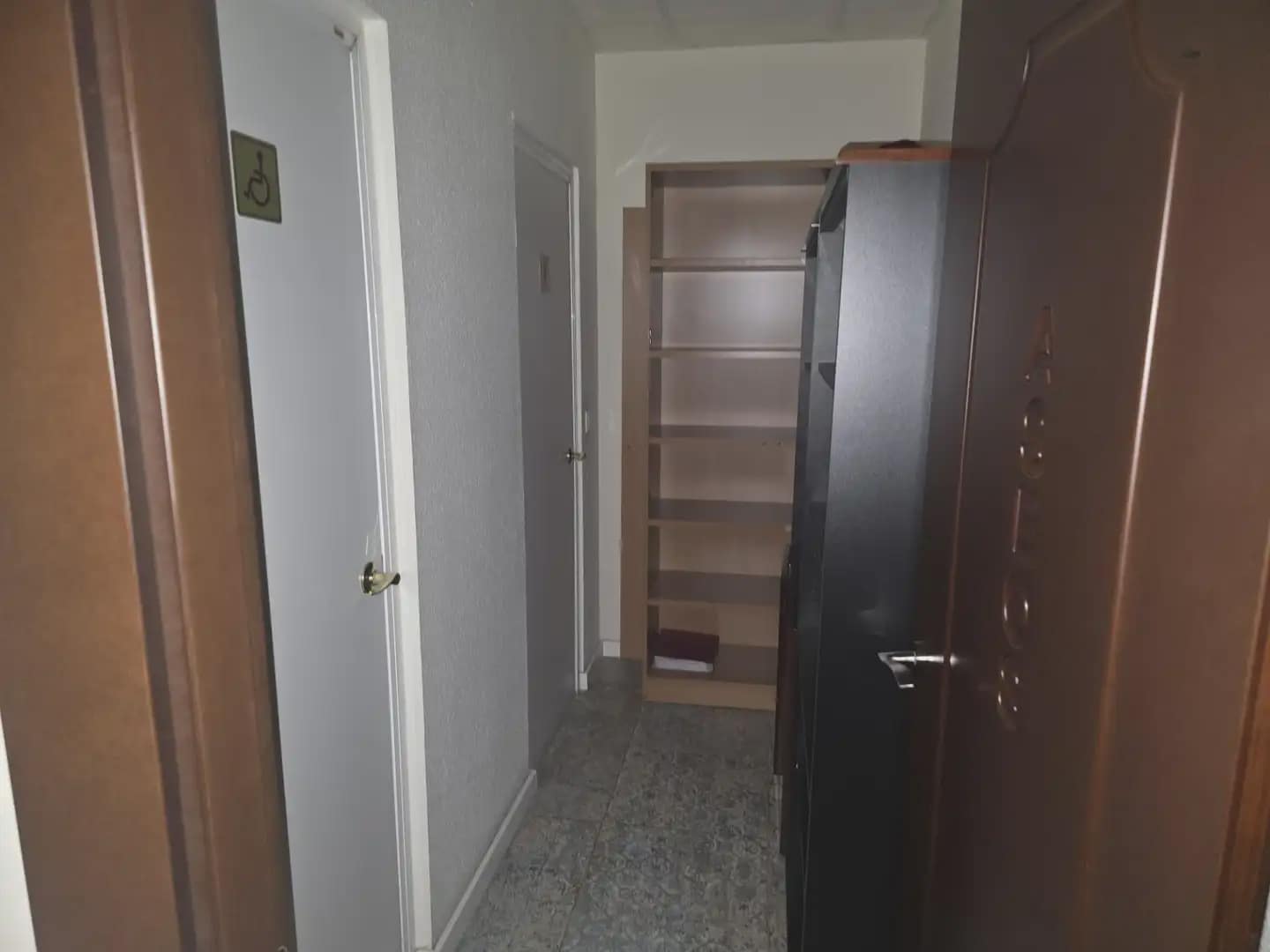 Office for rent in Granada city - € 2,000 (Ref: 9837063)