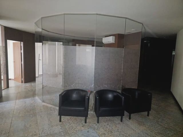 Office for rent in San Matías - Realejo, Granada city - € 2,000 (Ref: 9837063)