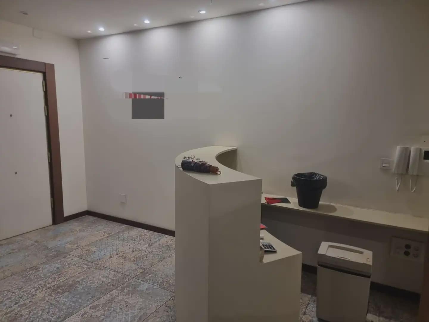 Office for rent in Granada city - € 2,000 (Ref: 9837063)