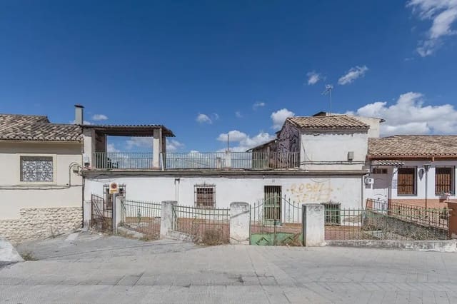 Hus til salgs i Albaicin, Granada by - € 499 000 (Ref: 9837064)