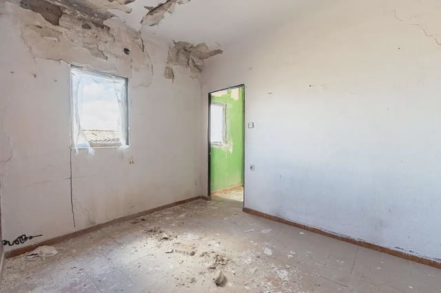 Hus til salgs i Albaicin, Granada by - € 499 000 (Ref: 9837064)