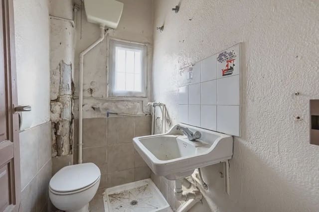 Hus til salgs i Albaicin, Granada by - € 499 000 (Ref: 9837064)