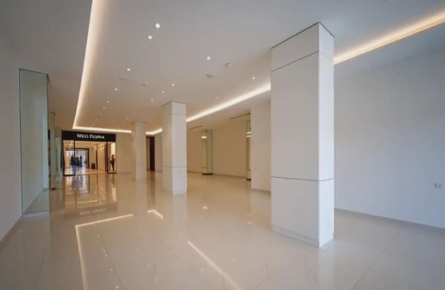 Local Comercial en Camino de Ronda - Rosaleda, Granada ciudad en alquiler - 1.800 € (Ref: 9837065)