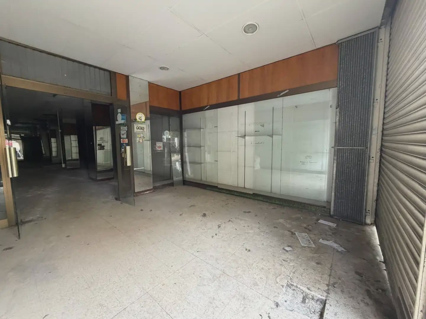 Kommersiell til leie i Granada by - € 1 800 (Ref: 9837065)