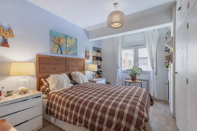 Mieszkanie na sprzedaż w Camino de Ronda - Rosaleda, Miasto Grenada - 295 000 € (Ref: 9837067)