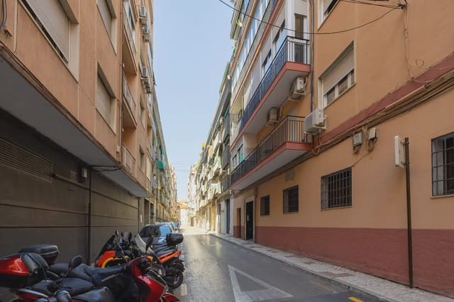 Lejlighed til salg i Figares, Granada by - € 334.900 (Ref: 9837068)