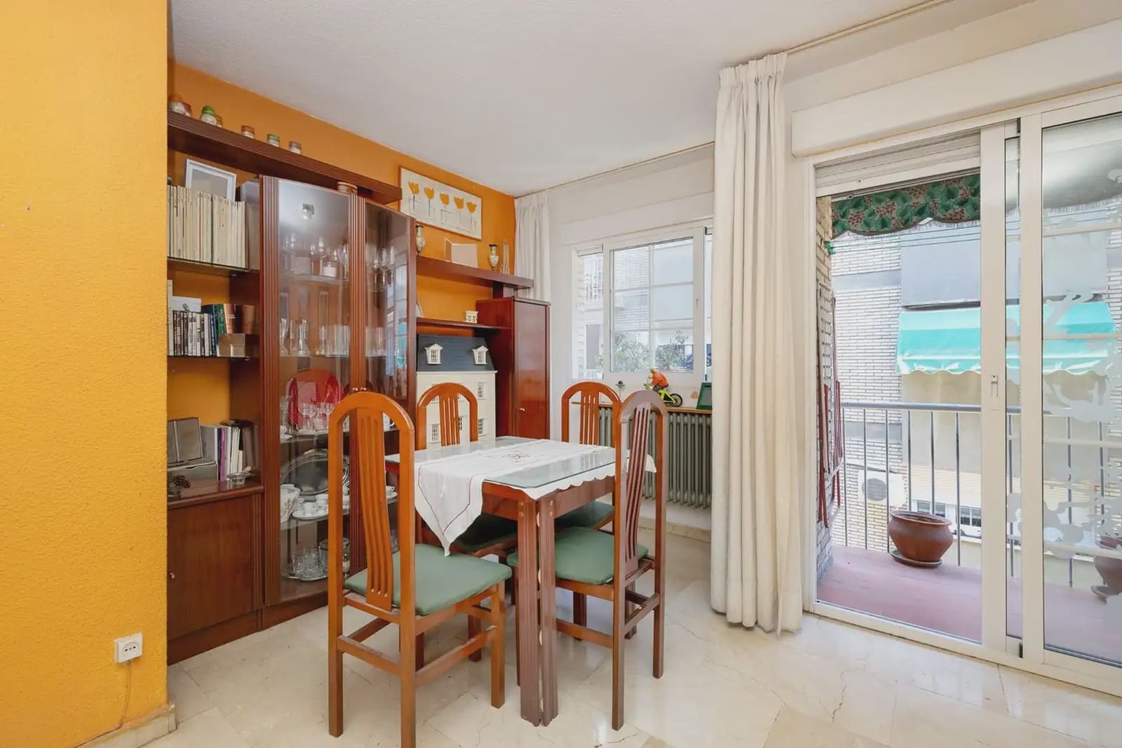 Lejlighed til salg i Granada by - € 334.900 (Ref: 9837068)