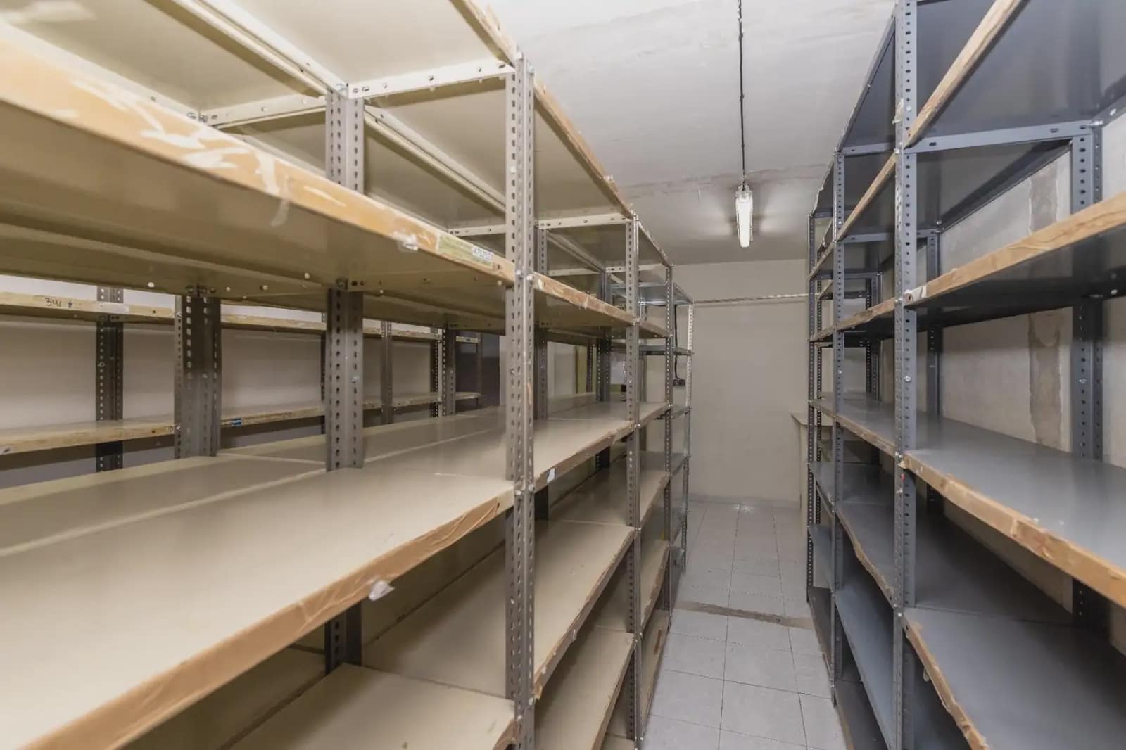 Commercial for rent in Granada city - € 11,000 (Ref: 9837069)