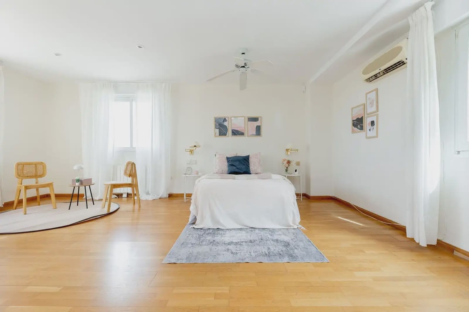 Villa for sale in Granada city with pool garage - € 699,000 (Ref: 9837071)