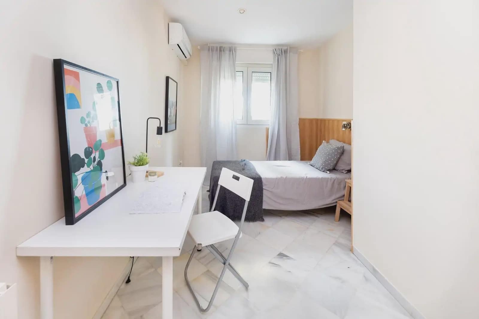 Villa for sale in Granada city with pool garage - € 699,000 (Ref: 9837071)