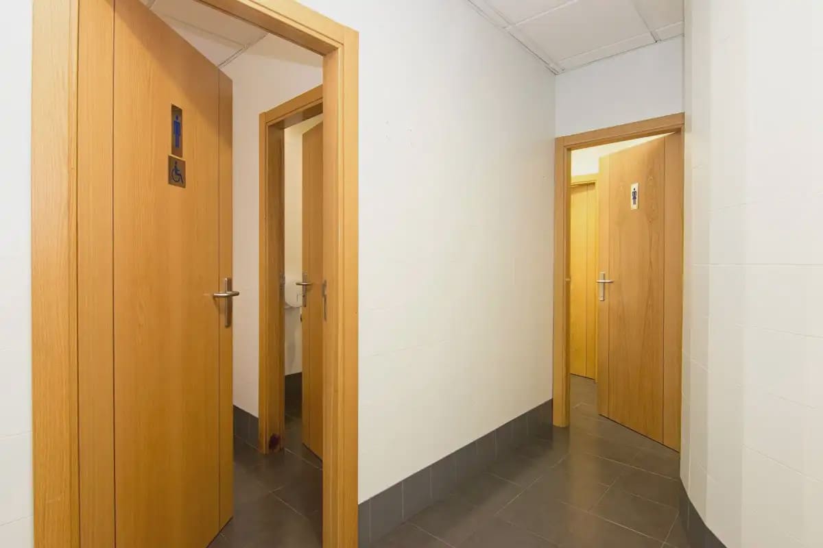 Local Comercial en Granada ciudad en venta - 507.500 € (Ref: 9837072)