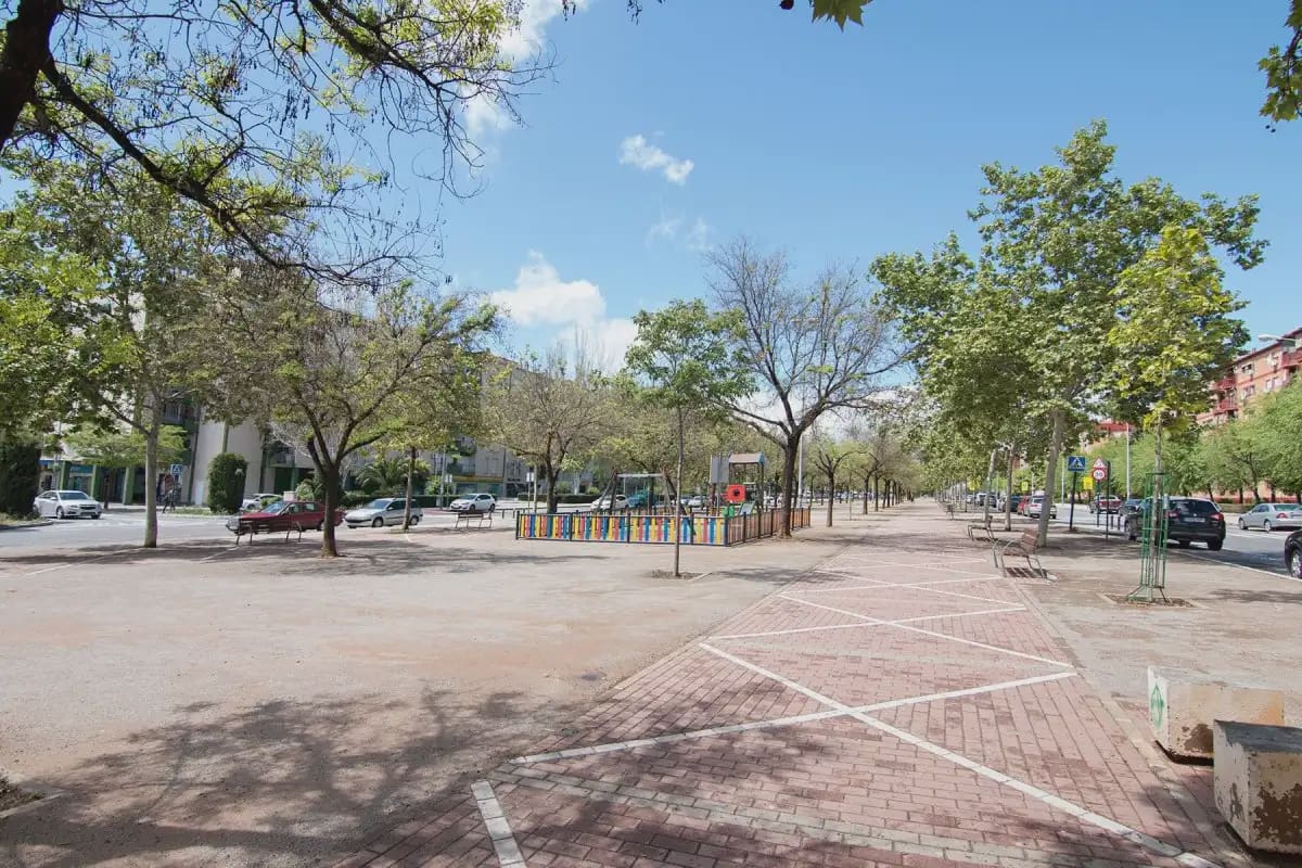 Local Comercial en Granada ciudad en venta - 507.500 € (Ref: 9837072)