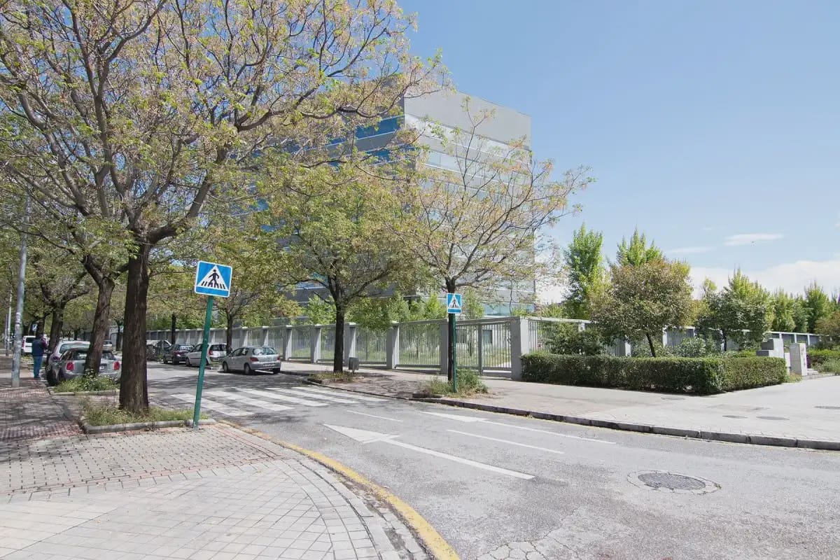 Local Comercial en Granada ciudad en venta - 507.500 € (Ref: 9837072)