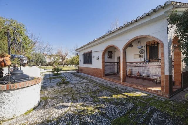 Villa til salg i Ogíjares med swimmingpool garage - € 590.000 (Ref: 9837073)