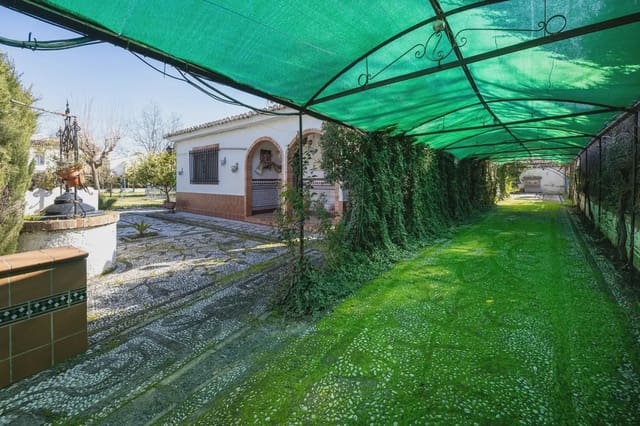 Villa til salg i Ogíjares med swimmingpool garage - € 590.000 (Ref: 9837073)