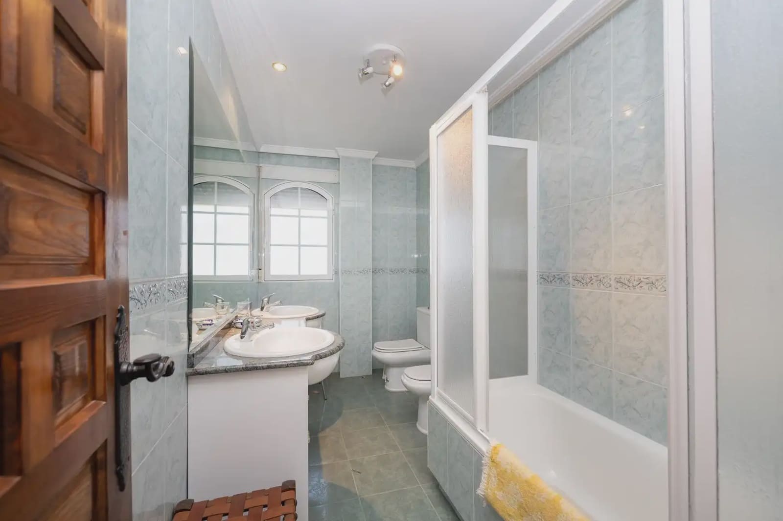 Moradia para venda em Ogijares com piscina garagem - 590 000 € (Ref: 9837073)