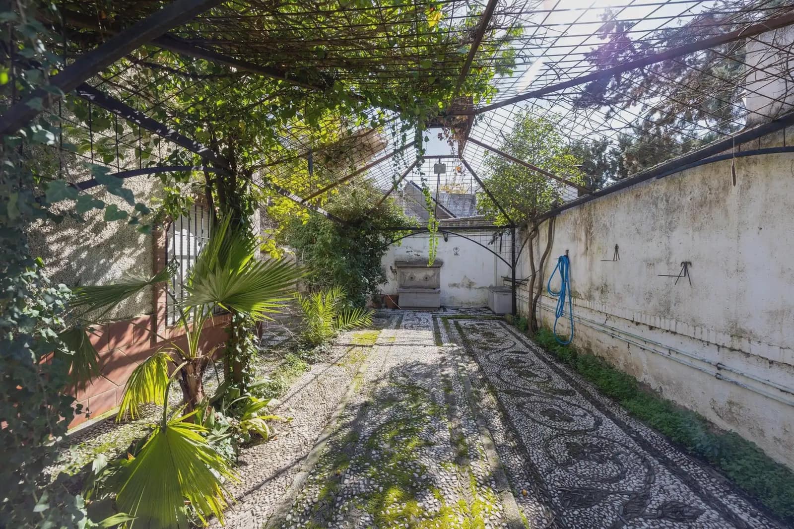 Moradia para venda em Ogijares com piscina garagem - 590 000 € (Ref: 9837073)