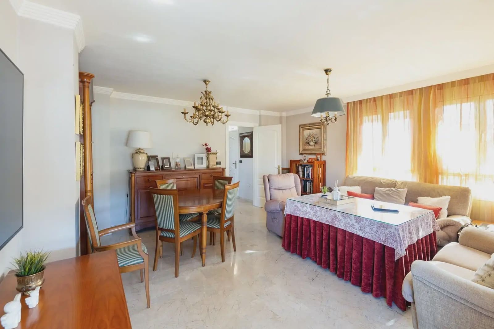 Villa till salu i Alhendin med pool garage - 345 000 € (Ref: 9837074)