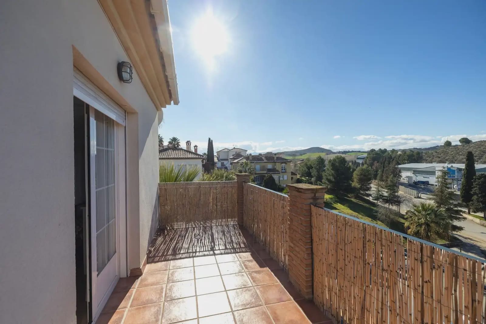 Villa till salu i Alhendin med pool garage - 345 000 € (Ref: 9837074)
