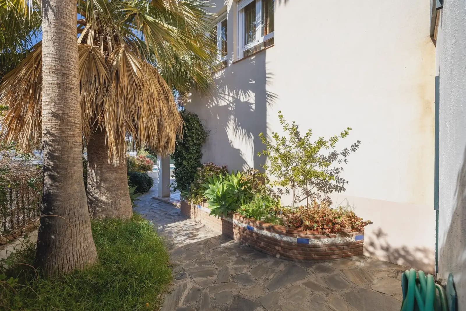 Villa till salu i Alhendin med pool garage - 345 000 € (Ref: 9837074)