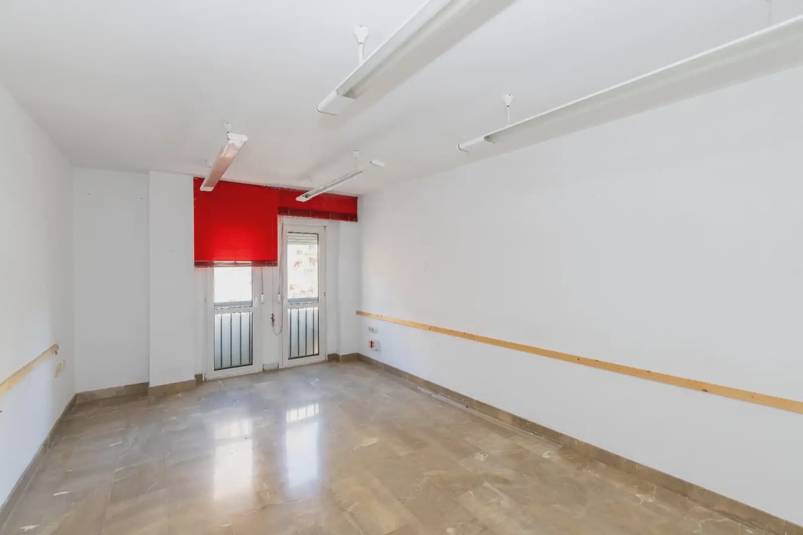 Office for rent in Granada city - € 1,500 (Ref: 9837075)