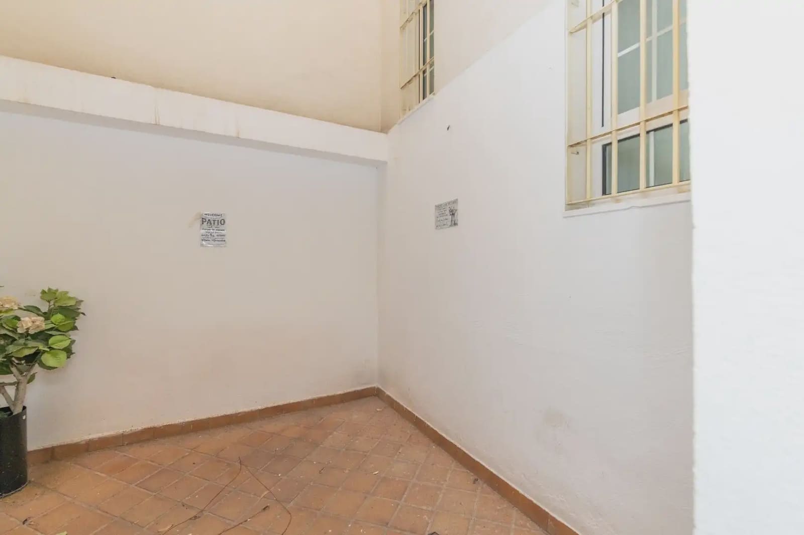 Office for rent in Granada city - € 1,500 (Ref: 9837075)