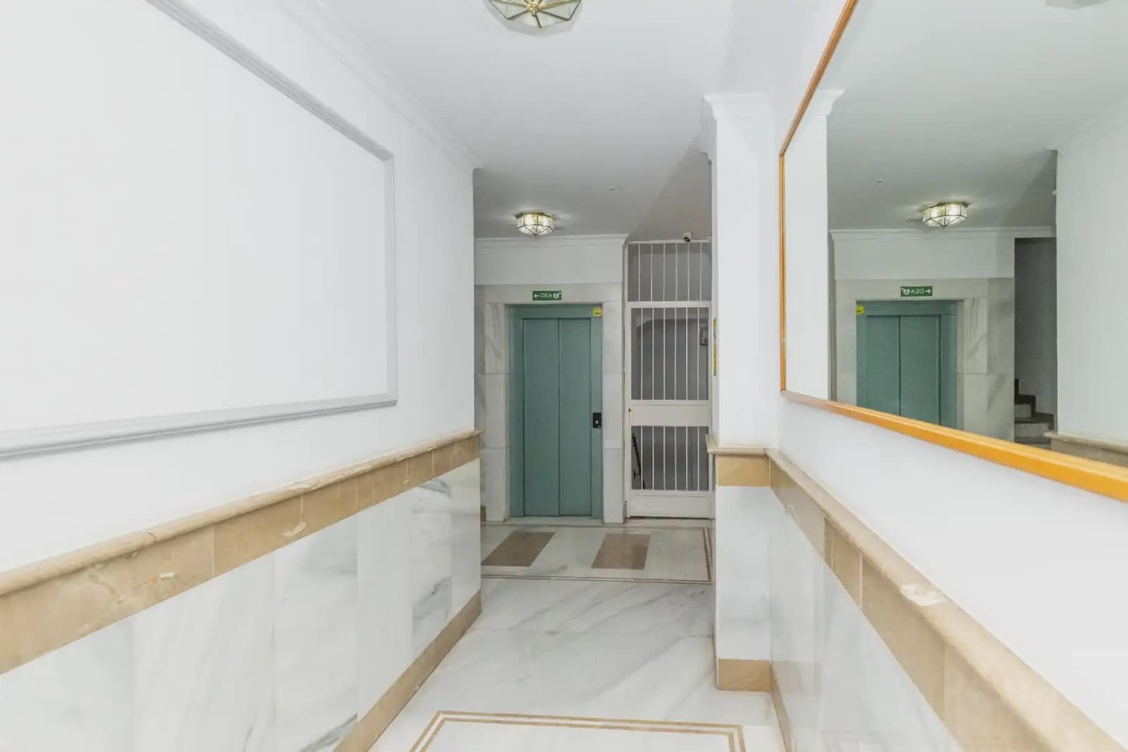 Office for rent in Granada city - € 1,500 (Ref: 9837075)