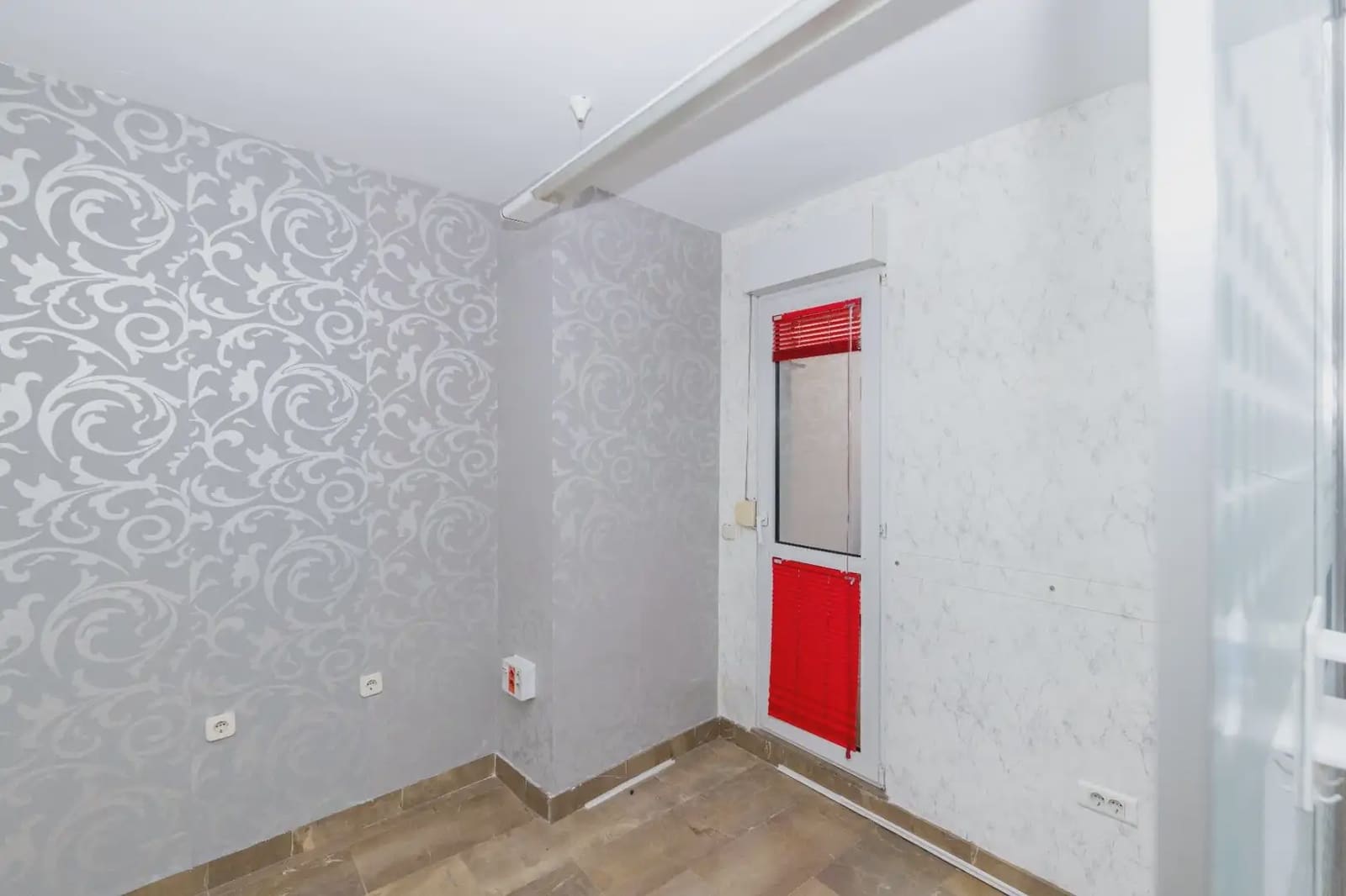 Office for rent in Granada city - € 1,500 (Ref: 9837075)